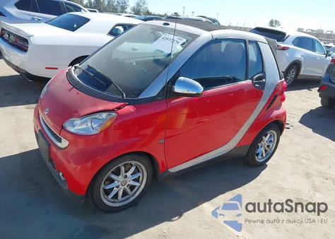 2009 Smart Fortwo Brabus/Passion из США, поврежденный, VIN WMEEK31X19K270581